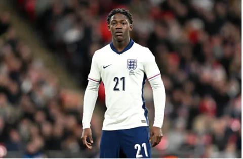 Kobbie Mainoo nhận mưa lời khen từ đồng đội ở MU và ĐT Anh