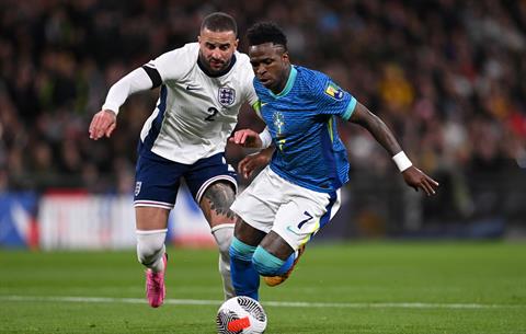 Vinicius gọi Kyle Walker là hậu vệ xuất sắc nhất thế giới