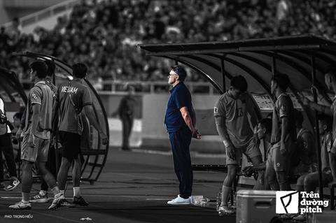 Philippe Troussier rời ghế HLV trưởng ĐT Việt Nam: Giọt nước tràn ly