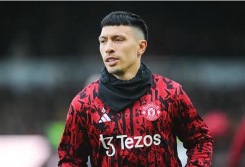 Lisandro Martinez có thể giúp MU cán đích trong Top 4
