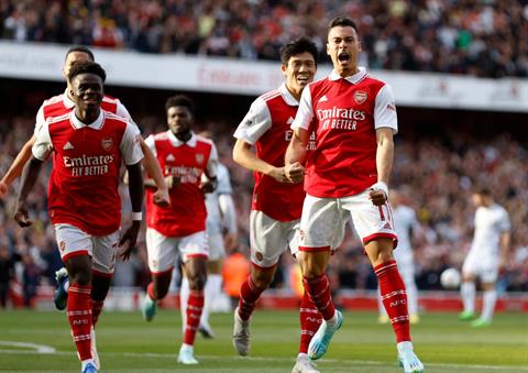 Bayern Munich có nhiều cơ hội vào bán kết C1 hơn Arsenal
