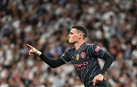 Phil Foden: Người rước đuốc tiếp theo của bóng đá
