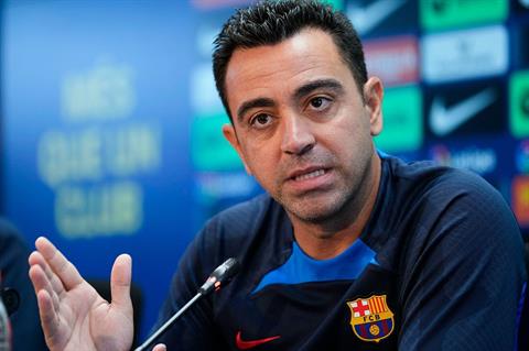 Xavi lại đứng trước nguy cơ bị Barca sa thải