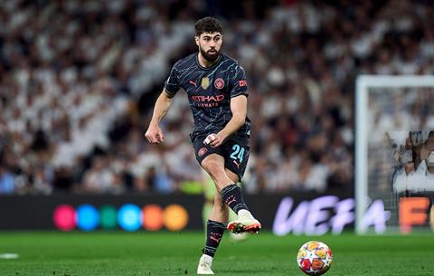 Hậu vệ Man City khẳng định không run sợ trước Real Madrid