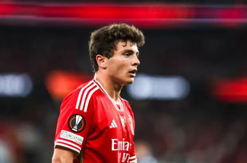 Nemanja Matic khuyên sao khủng Benfica từ chối MU