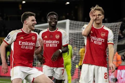 Huyền thoại ca ngợi 3 cầu thủ Arsenal sau chiến thắng trước Wolves