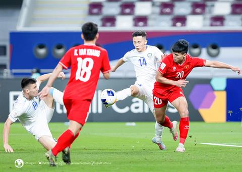 Thẻ đỏ ảnh hưởng đến tâm lý thi đấu của trung vệ U23 Việt Nam