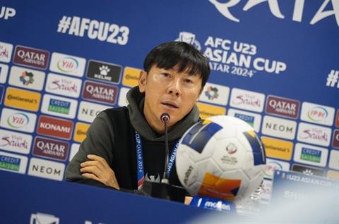 HLV Shin Tae Yong vui buồn lẫn lộn trong ngày đánh bại U23 Hàn Quốc