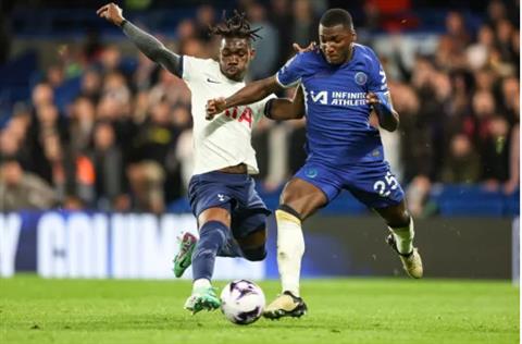Moises Caicedo nhận mưa lời khen sau trận đấu với Tottenham