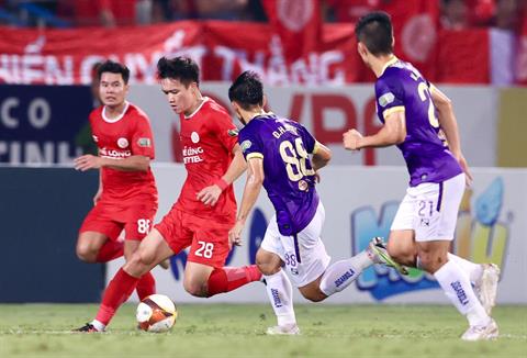 Trương Tiến Anh nhận lời khen sau trận thắng Hà Nội FC