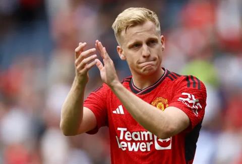 Donny van de Beek lên tiếng về quãng thời gian ở MU