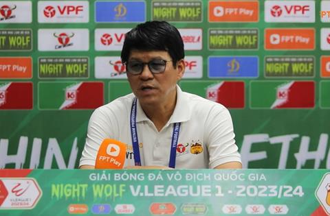 HLV HAGL hài lòng với trận hòa trước đội đầu bảng Nam Định 