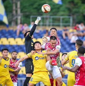 Thủ môn U23 Việt Nam được tân thuyền trưởng và HLV đối thủ khen ngợi