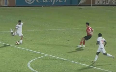 Sao U23 Việt Nam lập siêu phẩm ghi bàn vào lưới CAHN FC