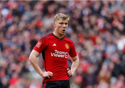 Rasmus Hojlund đổi số áo mới ở MU