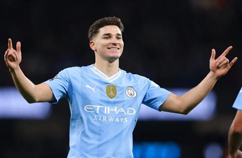 Man City chấp nhận bán Julian Alvarez cho Atletico với giá kỷ lục