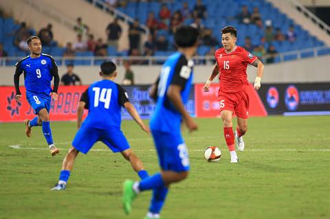 Tuyển thủ Việt Nam buồn vui lẫn lộn sau trận thắng Philippines