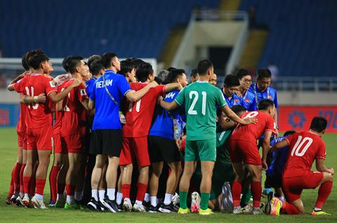 ĐT Việt Nam nhận thưởng lớn sau trận thắng trước Philippines