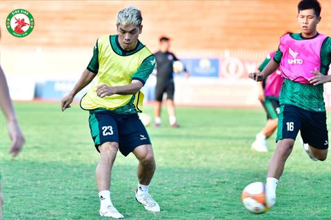 Sốc: Cao Văn Triền từ chối đội bóng V.League vì vẫn còn nặng tình với Bình Định