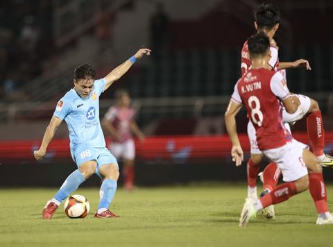 Nam Định mất cặp đôi trụ cột tại vòng 24 V-League