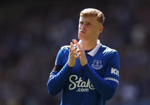 MU gửi tin nhắn tới Everton vụ Jarrad Branthwaite