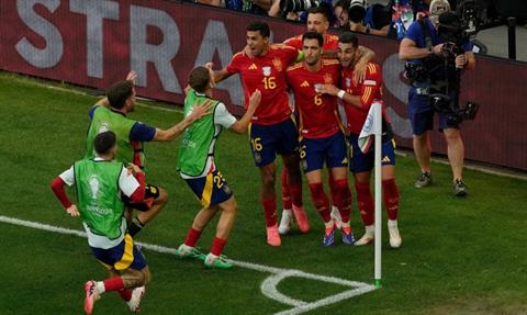 Thống kê Tây Ban Nha 2-1 Đức: Một La Roja hoàn hảo