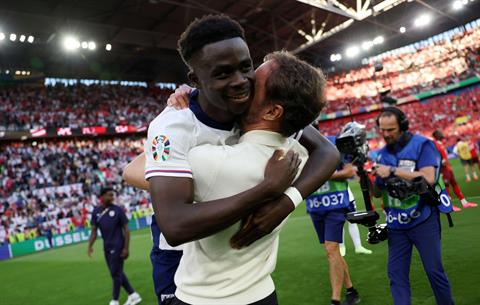 ĐT Anh lọt vào bán kết: Bản lĩnh Bukayo Saka!