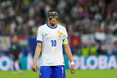 Kylian Mbappe bị chỉ trích vì từ chối tập trung cùng ĐT Pháp