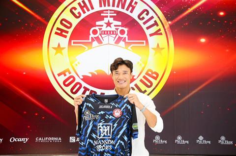 Bùi Tiến Dũng không ngại cạnh tranh với thủ môn hay nhất V.League