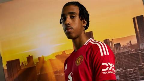 Leny Yoro háo hức với thử thách ở Man United