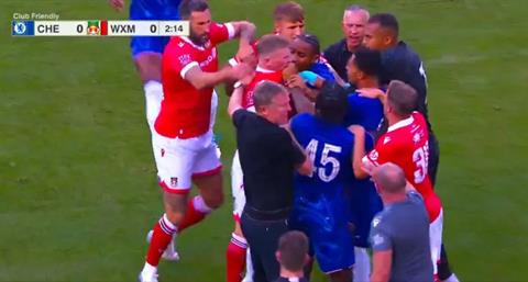 Ẩu đả nảy lửa ở trận Chelsea vs Wrexham