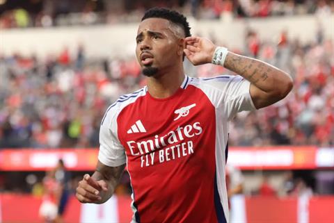 CĐV MU tức giận sau trận thua Arsenal