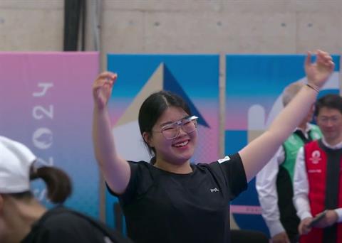 Xạ thủ tuổi teen Hàn Quốc gây sốc khi giành HCV, phá kỷ lục Olympic 