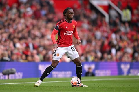West Ham đạt được thỏa thuận ký hợp đồng với cầu thủ MU
