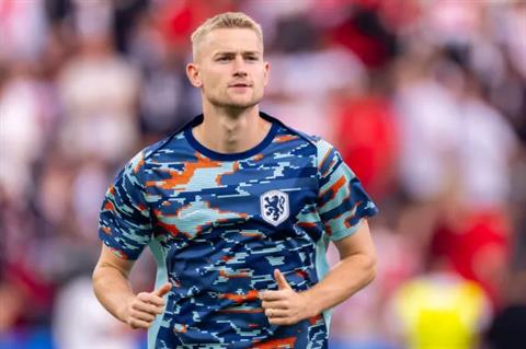 Bayern chốt giá bán Matthijs de Ligt và Noussair Mazraoui cho MU