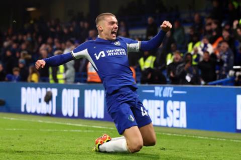 Thêm một cầu thủ chính thức rời Chelsea