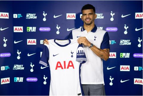 CHÍNH THỨC: Tottenham nổ bom tấn Dominic Solanke