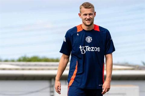 De Ligt chia sẻ lý do gia nhập MU