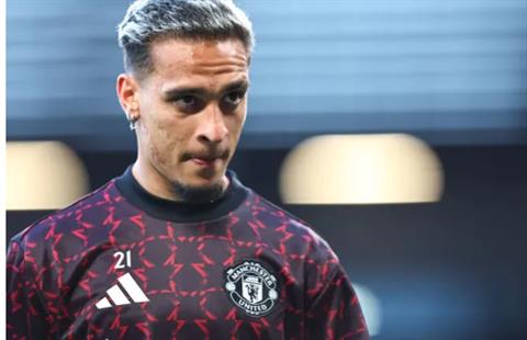 Antony bị chỉ trích sau thất bại của MU trước Brighton
