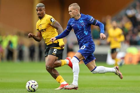 Mykhailo Mudryk nhận lời cảnh báo từ HLV Maresca sau trận gặp Wolves