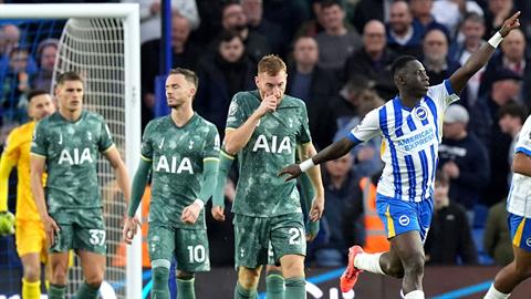 Dimitar Berbatov chỉ ra lý do khiến Spurs bị Brighton ngược dòng