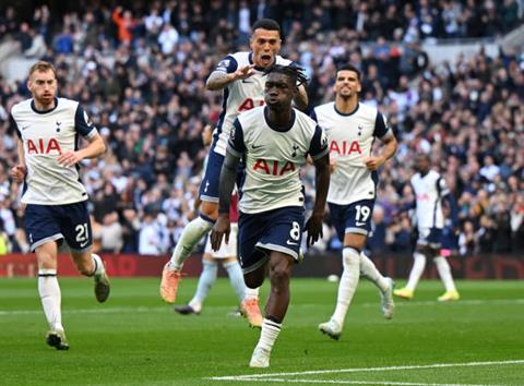 Ange Postecoglou đưa học trò lên mây sau trận thắng West Ham