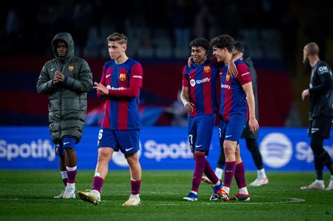 Hansi Flick chỉ ra cái tên ngang tầm Yamal ở Barca lúc này