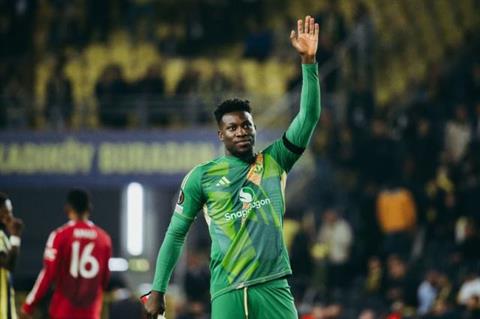 Andre Onana: "Cầu thủ MU không hài lòng với trận hòa Fenerbahce"