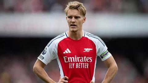 Rio Ferdinand bị bất ngờ bởi Martin Odegaard