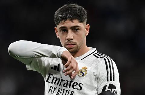 Vợ Federico Valverde chỉ trích Carlo Ancelotti sau trận thua AC Milan