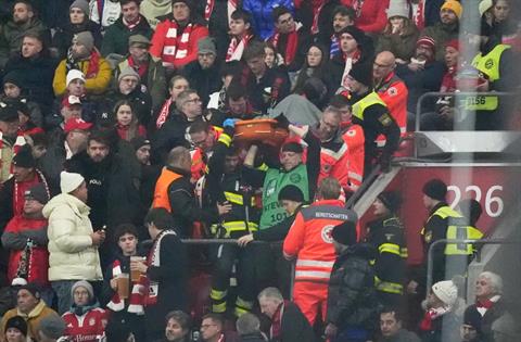 Một CĐV Bayern qua đời trên khán đài ở trận đấu với Benfica