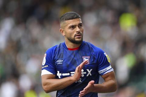 Tiểu sử cầu thủ Sam Morsy