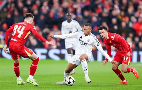 Ngày sân khấu Anfield không dành cho Kylian Mbappe