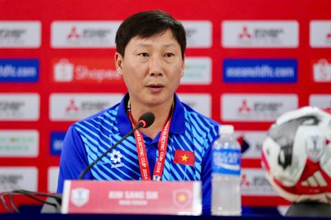 HLV Kim Sang Sik đã nghĩ đến trận chung kết ASEAN Cup 2024